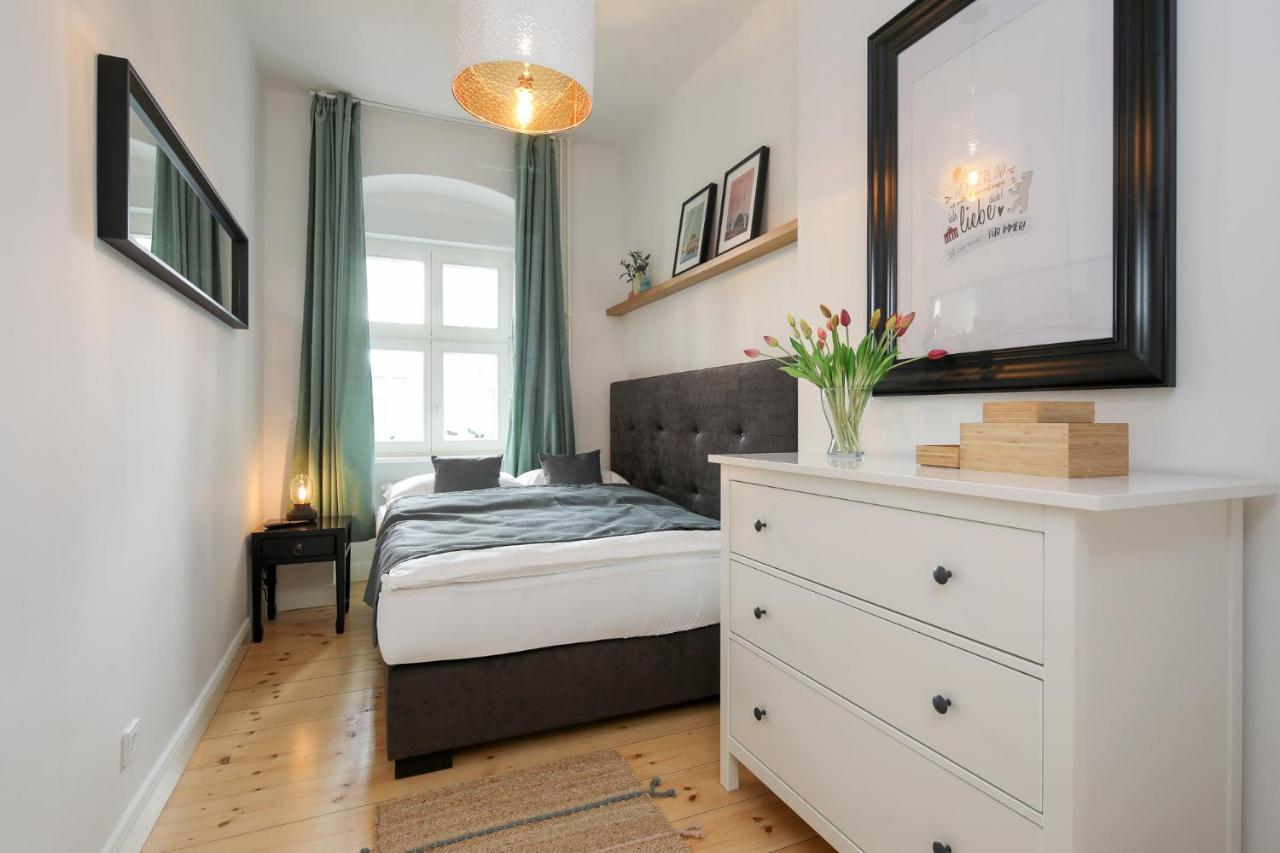 Appartamento 4 Personen Altbau Nahe Kurfuerstendamm - Romeo & Julia Berlino